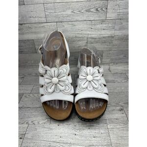 Clarks Collection Cushion Soft White Leather Floral Wedge Sandals Women Sz 8.5W
